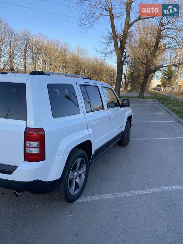 Внедорожник / Кроссовер Jeep Patriot 2016 в Полтаве