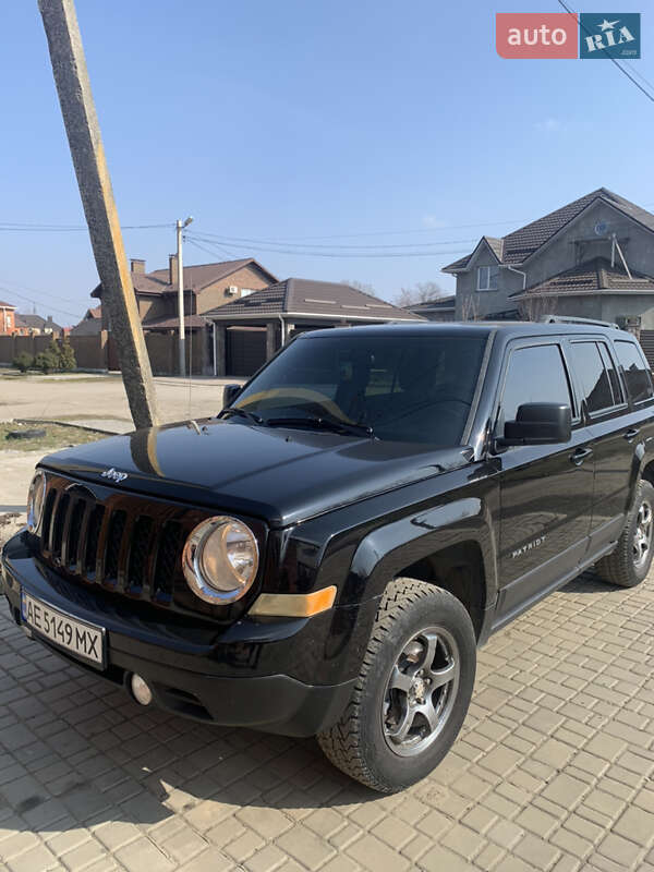 Внедорожник / Кроссовер Jeep Patriot 2015 в Никополе