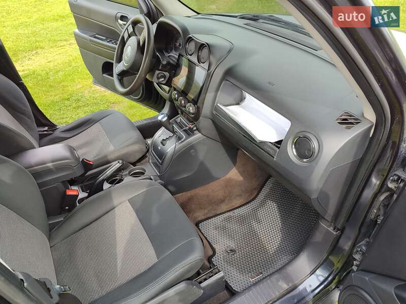 Позашляховик / Кросовер Jeep Patriot 2014 в Острозі