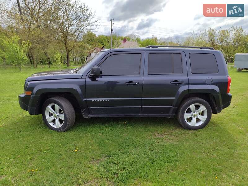 Позашляховик / Кросовер Jeep Patriot 2014 в Острозі