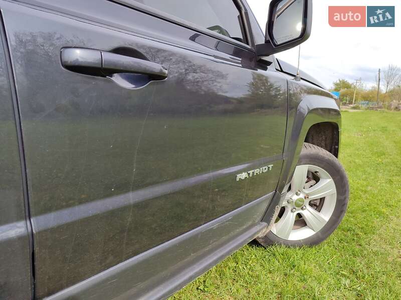 Позашляховик / Кросовер Jeep Patriot 2014 в Острозі