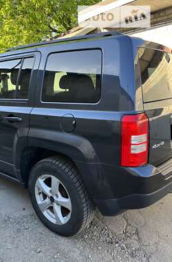 Позашляховик / Кросовер Jeep Patriot 2014 в Києві