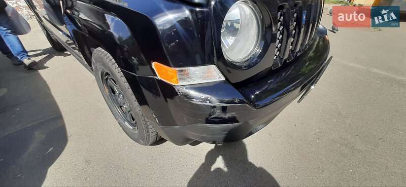 Позашляховик / Кросовер Jeep Patriot 2015 в Києві