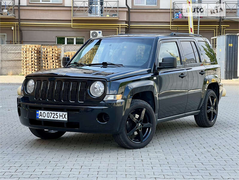 Внедорожник / Кроссовер Jeep Patriot 2008 в Ужгороде