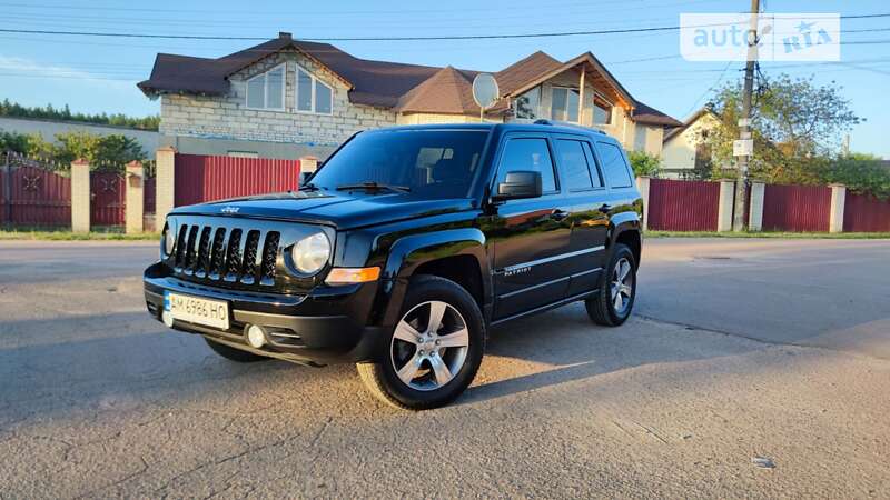 Позашляховик / Кросовер Jeep Patriot 2016 в Житомирі