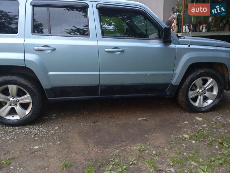 Позашляховик / Кросовер Jeep Patriot 2013 в Хусті