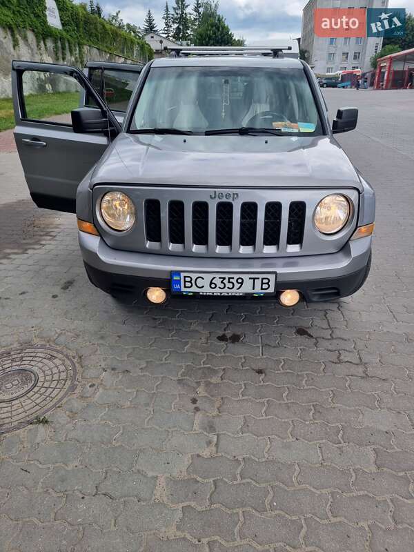 Позашляховик / Кросовер Jeep Patriot 2014 в Львові