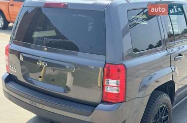 Позашляховик / Кросовер Jeep Patriot 2015 в 