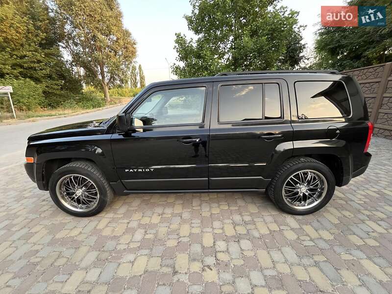 Позашляховик / Кросовер Jeep Patriot 2014 в Запоріжжі