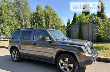 Позашляховик / Кросовер Jeep Patriot 2015 в Рівному