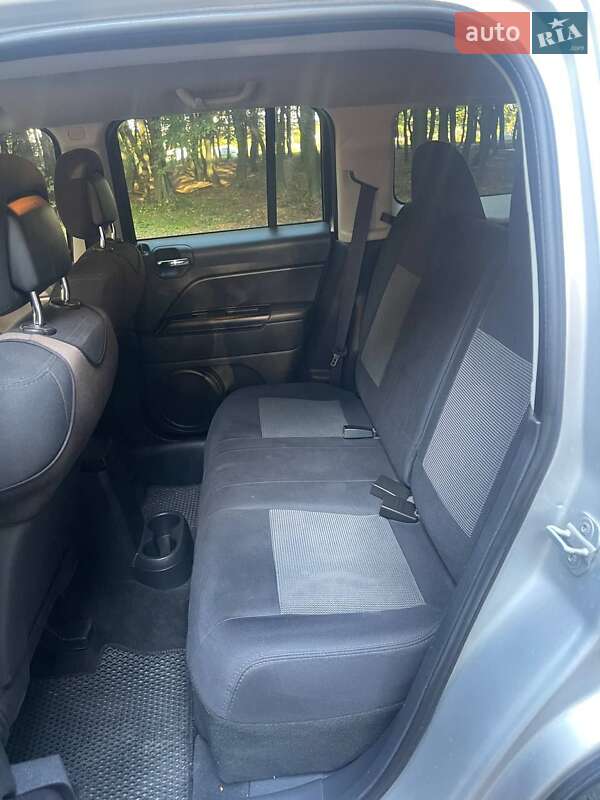 Позашляховик / Кросовер Jeep Patriot 2011 в Львові