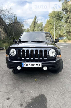 Внедорожник / Кроссовер Jeep Patriot 2015 в Киеве