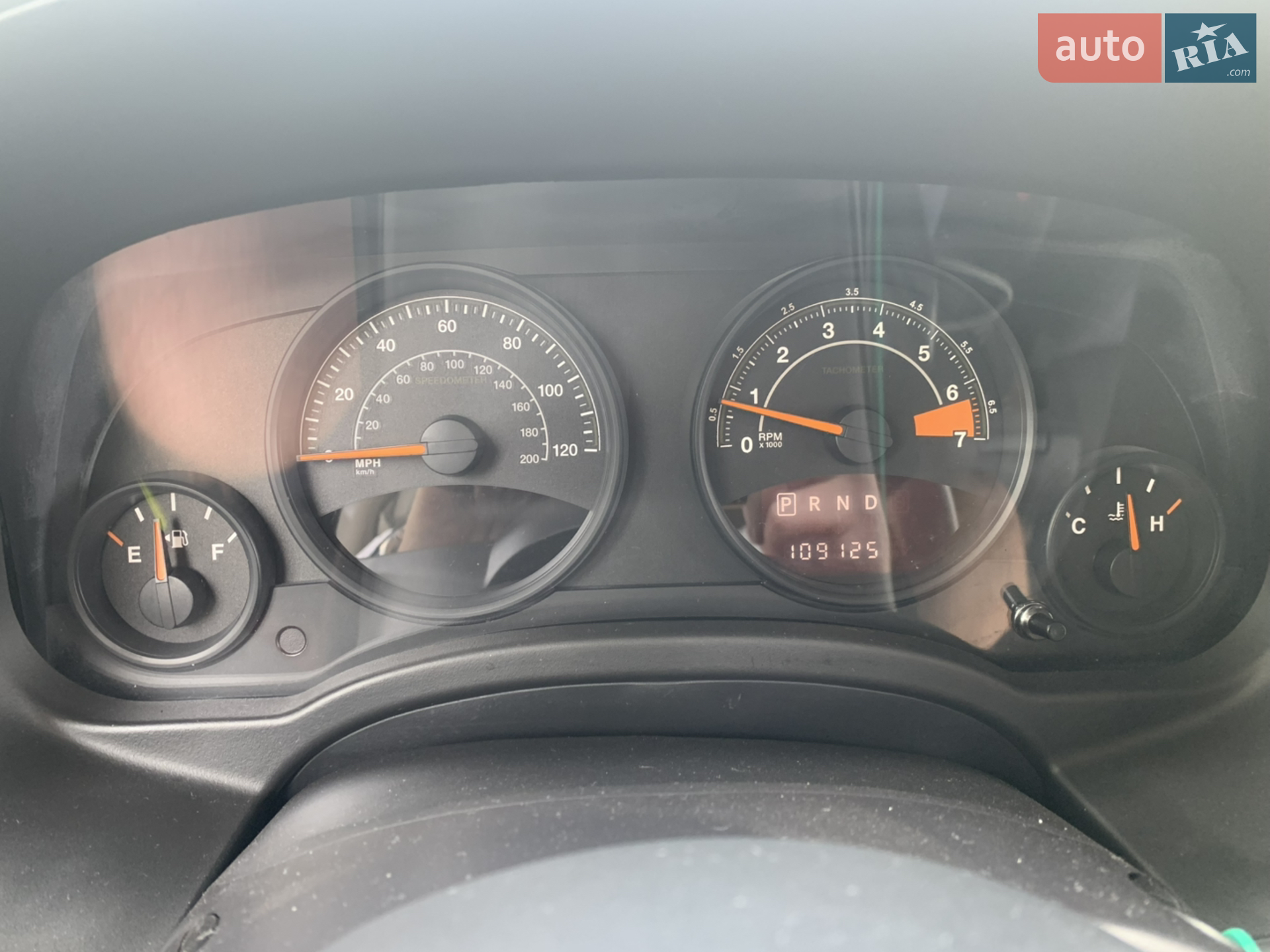 2015 Jeep Liberty (Patriot) - мініатюра 23