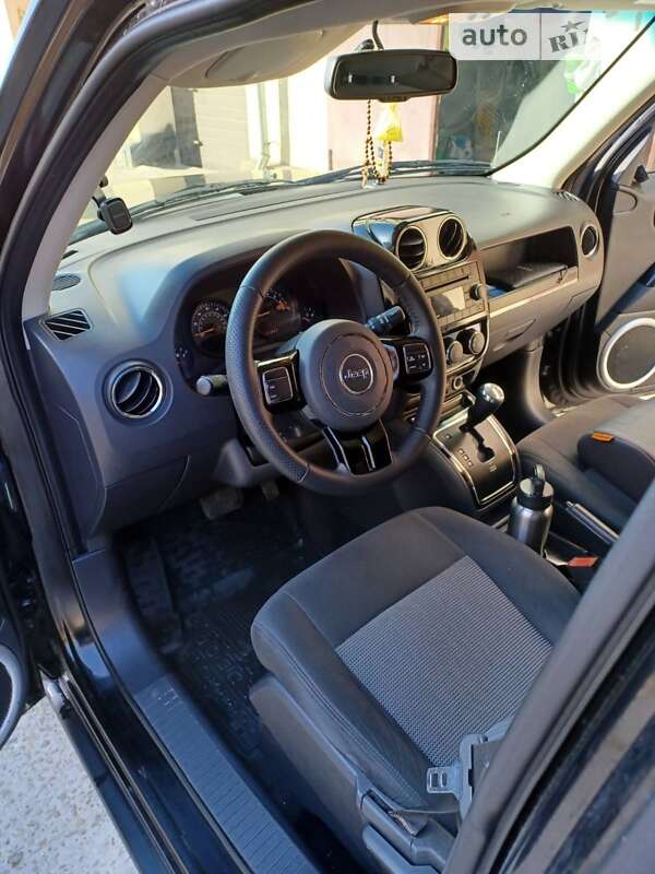 Внедорожник / Кроссовер Jeep Patriot 2016 в Самборе