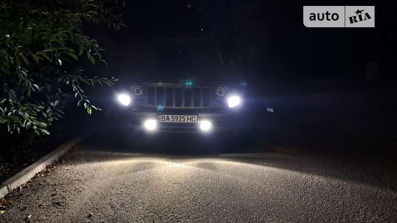 Позашляховик / Кросовер Jeep Patriot 2013 в Кропивницькому фото 5 Позашляховик / Кросовер Jeep Patriot 2013 в Кропивницькому