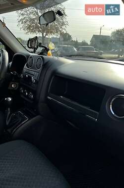 Внедорожник / Кроссовер Jeep Patriot 2011 в 
