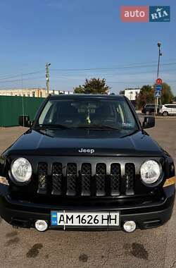 Внедорожник / Кроссовер Jeep Patriot 2011 в 