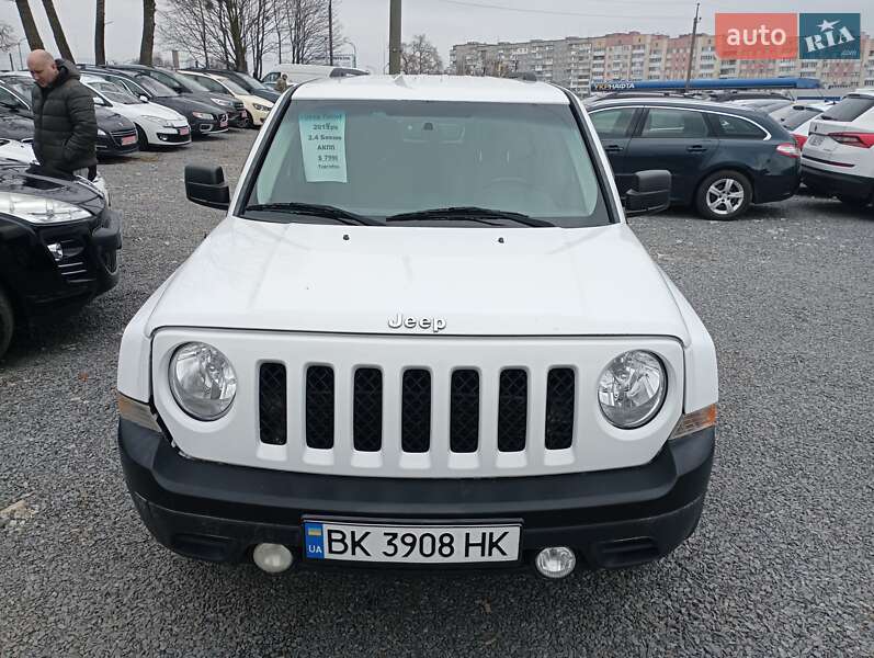 Позашляховик / Кросовер Jeep Patriot 2013 в Рівному