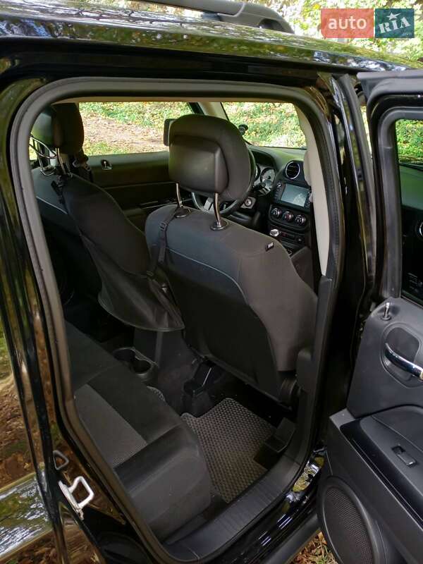 Позашляховик / Кросовер Jeep Patriot 2012 в Львові