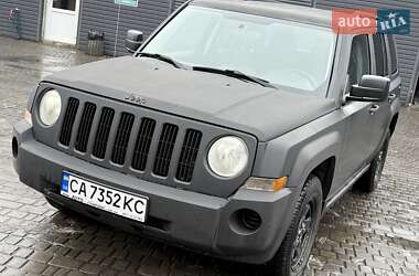 Позашляховик / Кросовер Jeep Patriot 2010 в Кам'янському