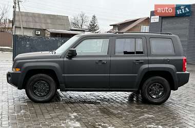 Позашляховик / Кросовер Jeep Patriot 2010 в Кам'янському