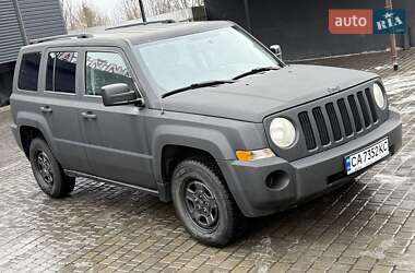 Позашляховик / Кросовер Jeep Patriot 2010 в Кам'янському