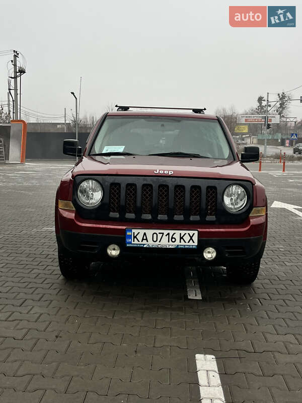 Позашляховик / Кросовер Jeep Patriot 2013 в Києві