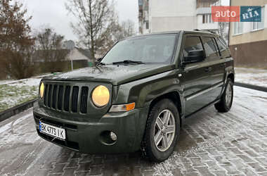 Позашляховик / Кросовер Jeep Patriot 2008 в Звягелі