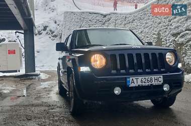 Позашляховик / Кросовер Jeep Patriot 2013 в Буковеле