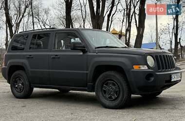 Внедорожник / Кроссовер Jeep Patriot 2010 в Каменском