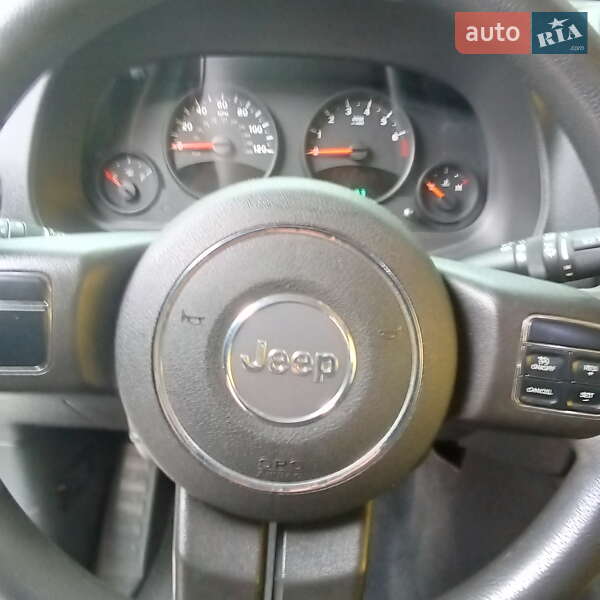 Позашляховик / Кросовер Jeep Patriot 2011 в П'ятихатках