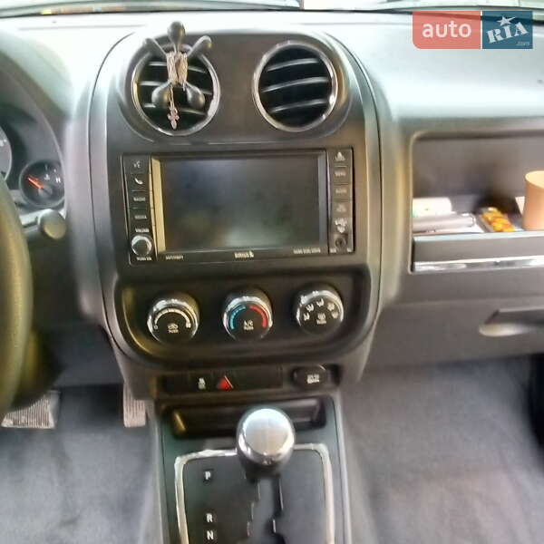 Позашляховик / Кросовер Jeep Patriot 2011 в П'ятихатках