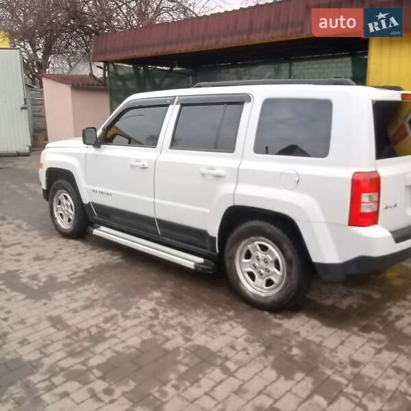 Позашляховик / Кросовер Jeep Patriot 2011 в П'ятихатках