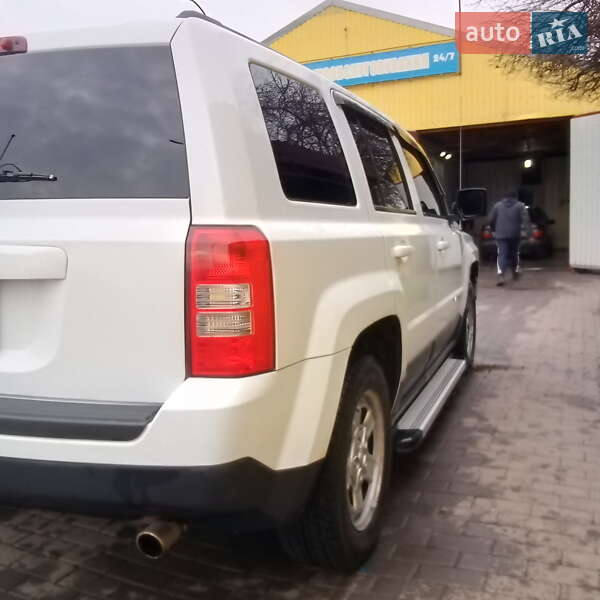 Позашляховик / Кросовер Jeep Patriot 2011 в П'ятихатках