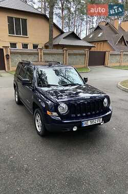 Внедорожник / Кроссовер Jeep Patriot 2013 в Чернигове