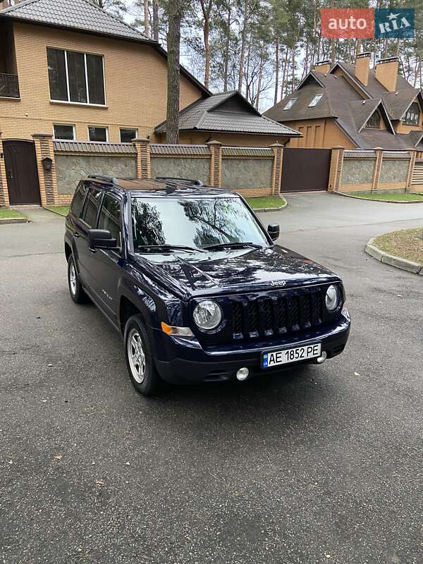 Позашляховик / Кросовер Jeep Patriot 2013 в Чернігові