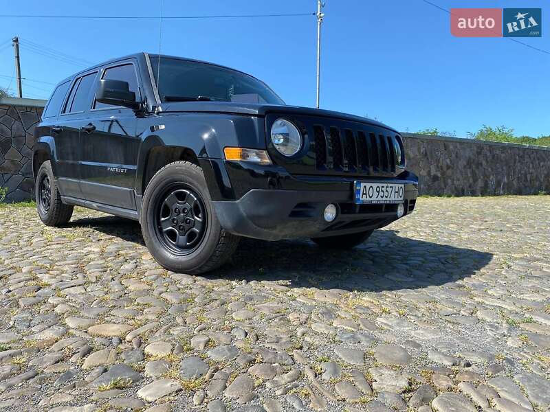 Позашляховик / Кросовер Jeep Patriot 2016 в Мукачевому