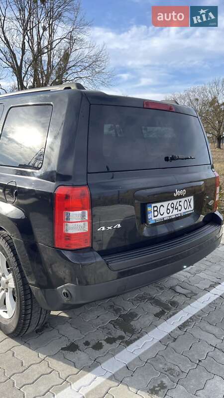 Внедорожник / Кроссовер Jeep Patriot 2014 в Лопатине