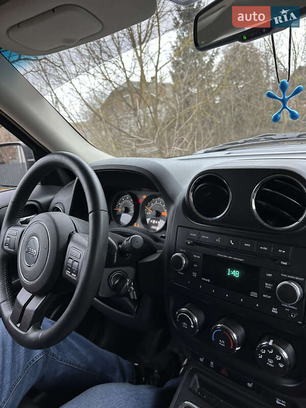 Позашляховик / Кросовер Jeep Patriot 2016 в Львові фото 15 Позашляховик / Кросовер Jeep Patriot 2016 в Львові