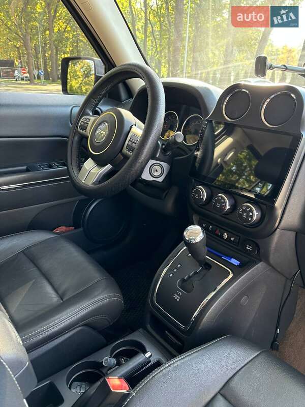 Позашляховик / Кросовер Jeep Patriot 2015 в Харкові