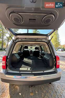Внедорожник / Кроссовер Jeep Patriot 2015 в 
