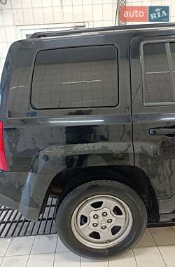 Внедорожник / Кроссовер Jeep Patriot 2011 в Сумах