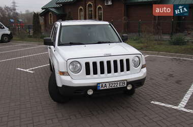 Позашляховик / Кросовер Jeep Patriot 2015 в Києві