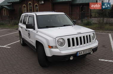 Позашляховик / Кросовер Jeep Patriot 2015 в Києві