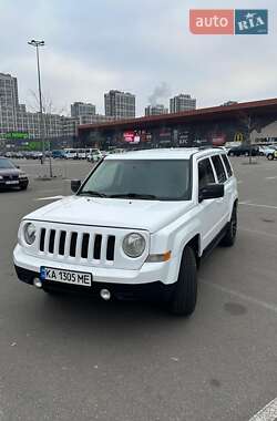 Позашляховик / Кросовер Jeep Patriot 2015 в Києві