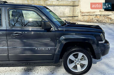 Внедорожник / Кроссовер Jeep Patriot 2014 в Дубно