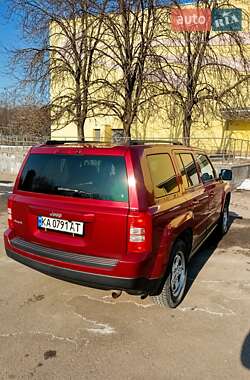 Позашляховик / Кросовер Jeep Patriot 2014 в Києві