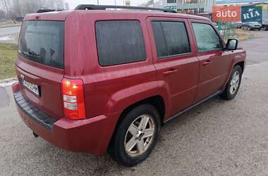 Позашляховик / Кросовер Jeep Patriot 2010 в 