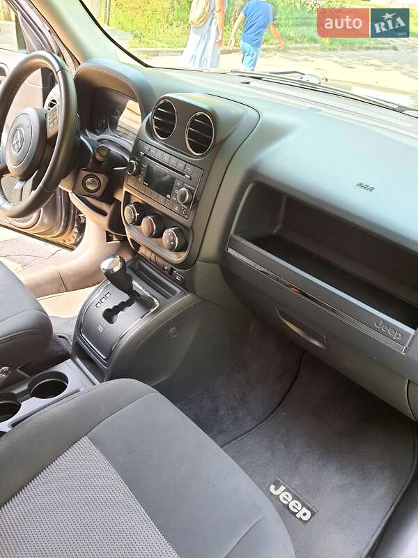 Позашляховик / Кросовер Jeep Patriot 2014 в Запоріжжі