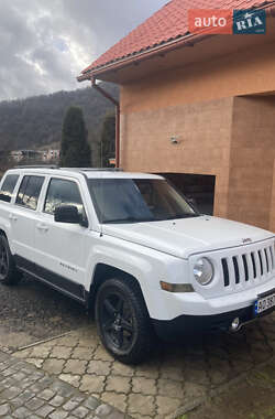 Позашляховик / Кросовер Jeep Patriot 2016 в Іршаві